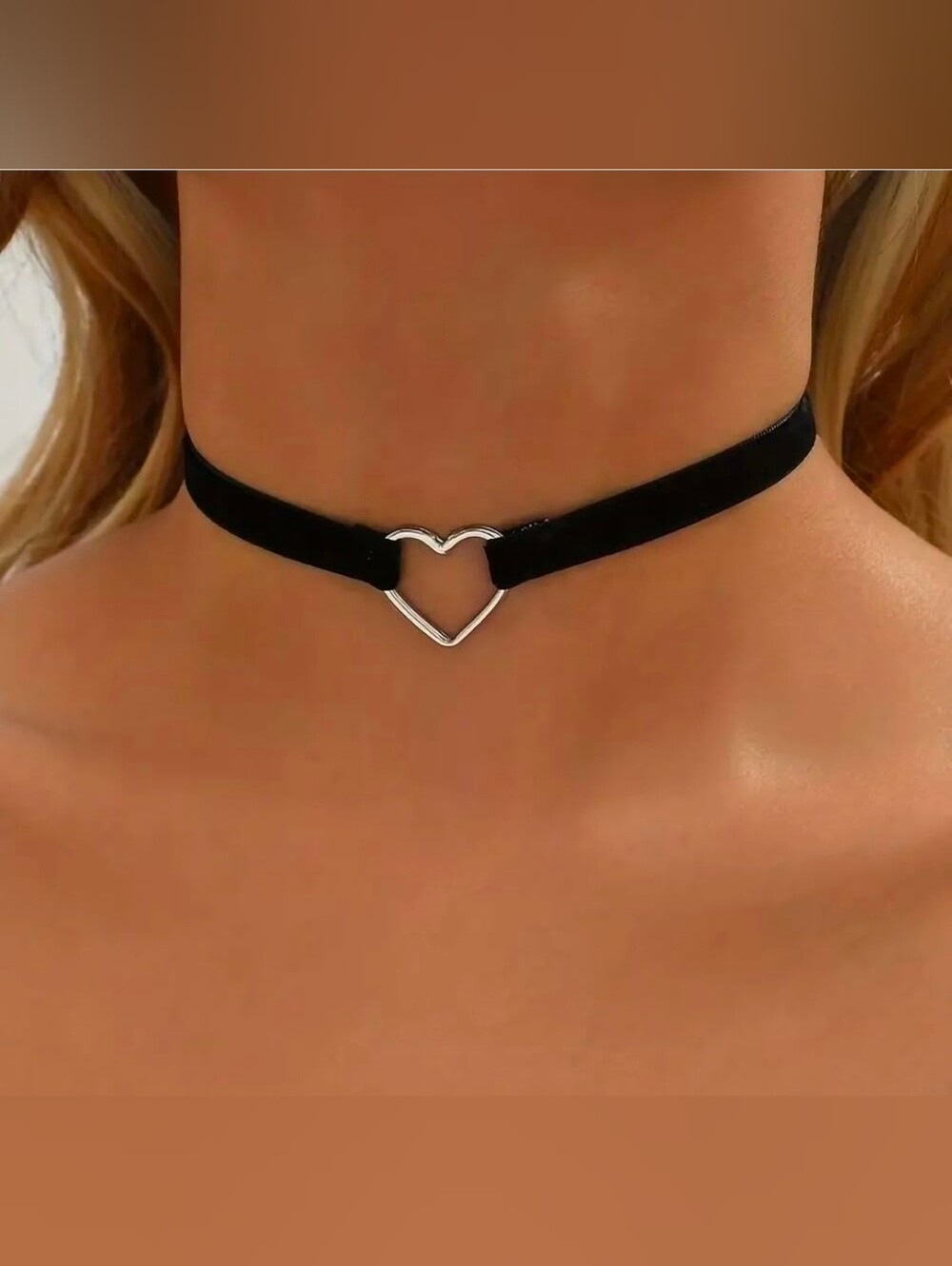 Black Velvet Heart Choker Necklace - BNIB